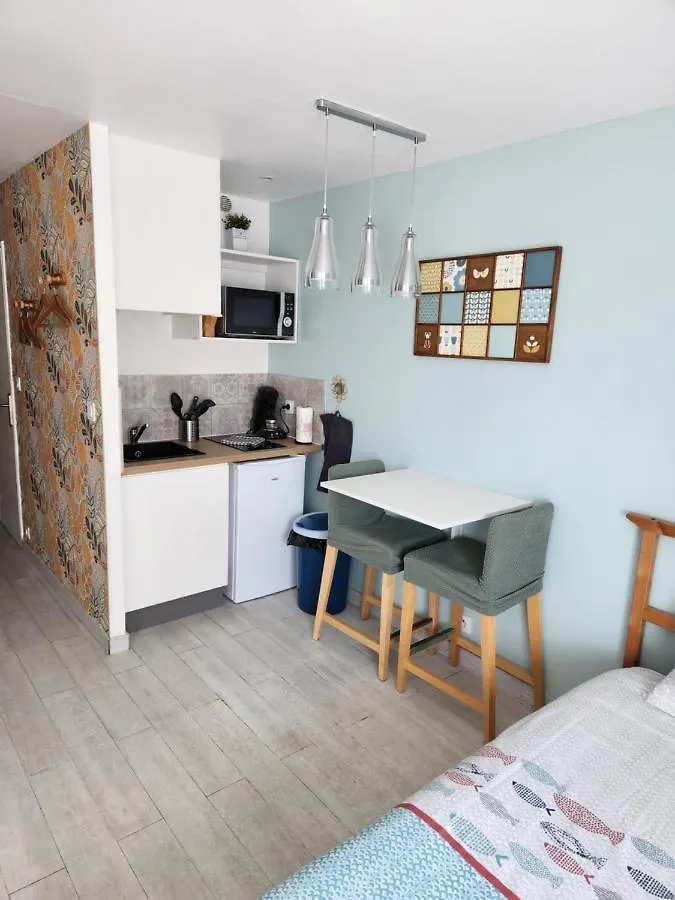 Apartment Charmant Studio Entre Mer Et Foret Saint-Mandrier-sur-Mer France